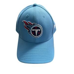 NWOT-Official NFL Titans adjustable ball cap New era.